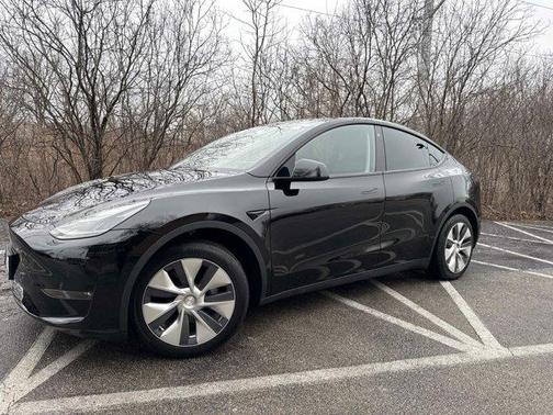 2022 Tesla Model Y Long Range