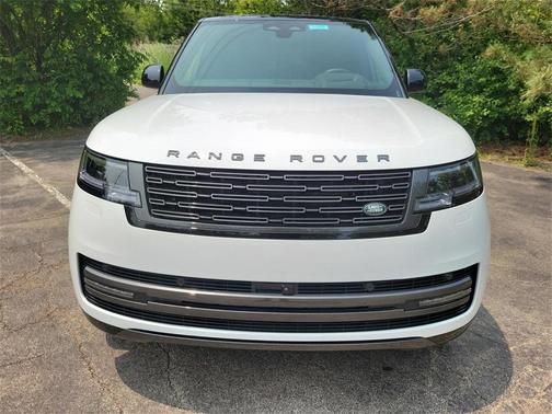 2025 Land Rover Range Rover P400 SE