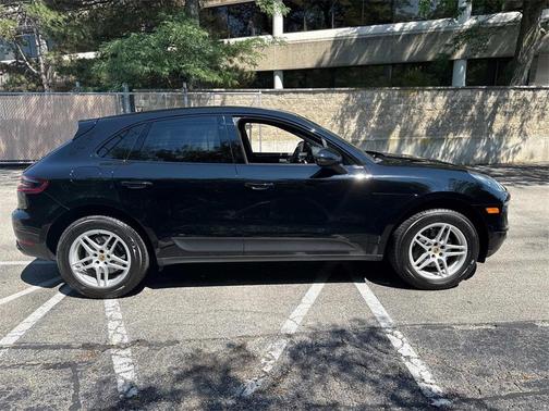 2018 Porsche Macan Base