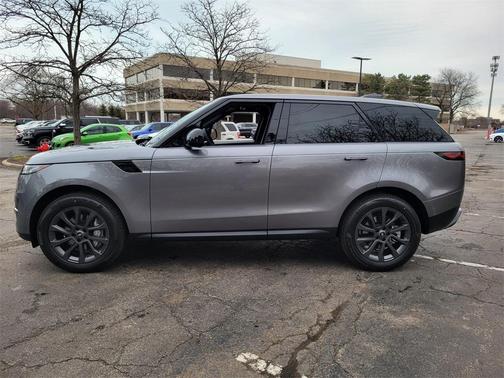 2025 Land Rover Range Rover Sport P360 S