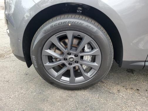 2025 Land Rover Range Rover Sport P360 S