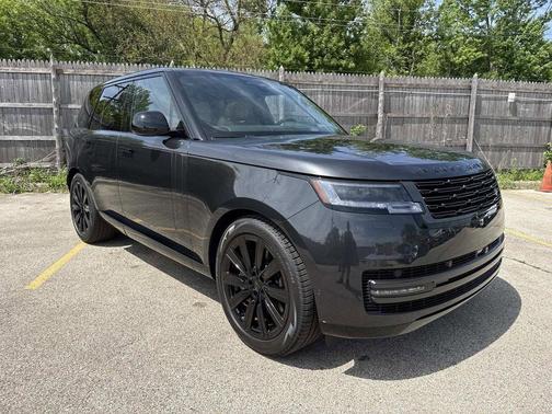 Carpathian Grey 2026 Land Rover Range Rover P550e SE