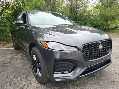 2025 Jaguar F-PACE P250 R-Dynamic S