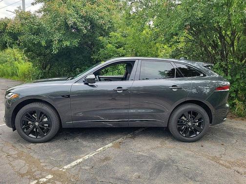 2025 Jaguar F-PACE P250 R-Dynamic S