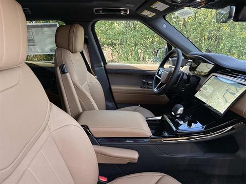 2025 Land Rover Range Rover Sport P360 SE