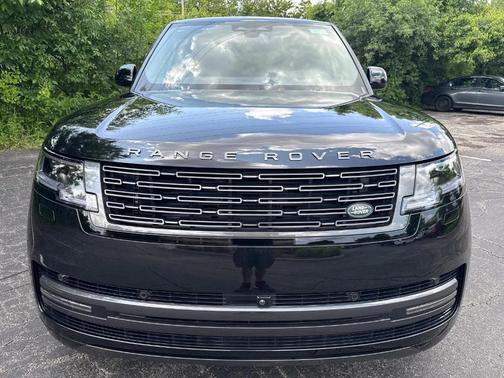 2025 Land Rover Range Rover P400 SE