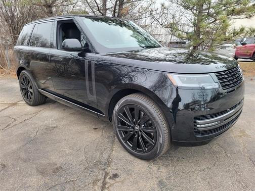 2025 Land Rover Range Rover P550e SE