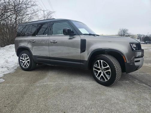 2022 Land Rover Defender 110 S
