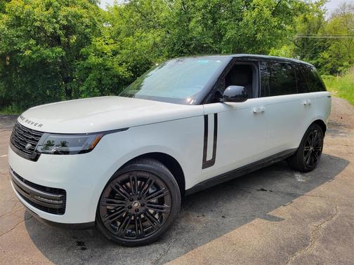 2025 Land Rover Range Rover P400 SE 7 Seat