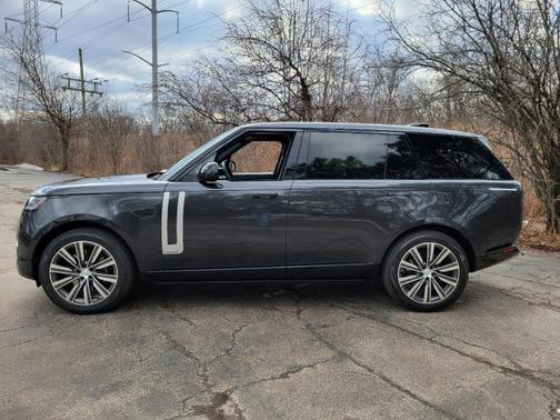 2025 Land Rover Range Rover AUTOBIOGRAPHY