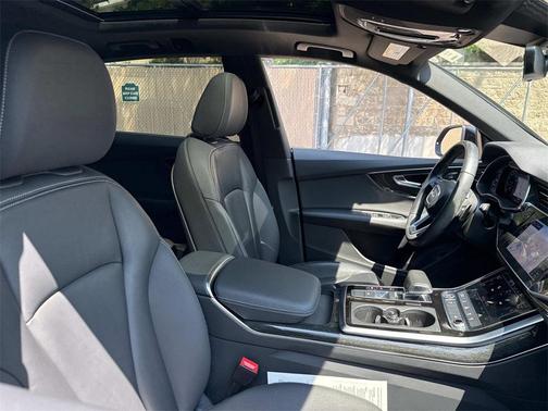 2019 Audi Q8 Premium