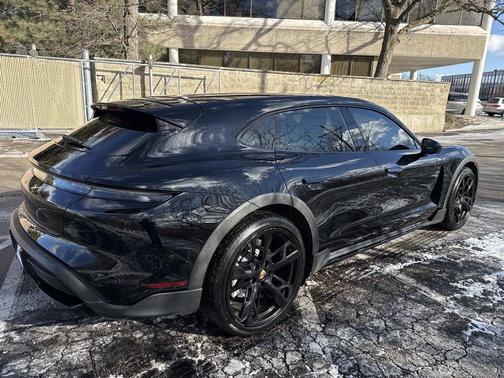 2022 Porsche Taycan 4