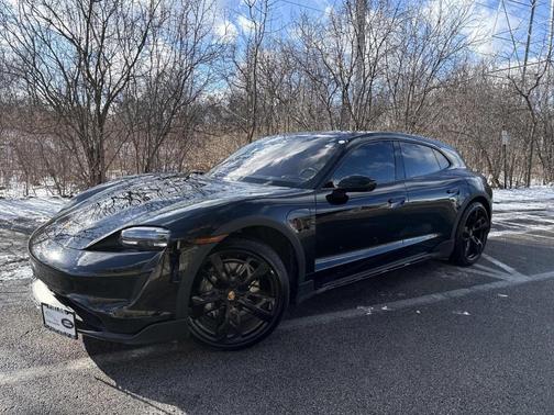 2022 Porsche Taycan 4