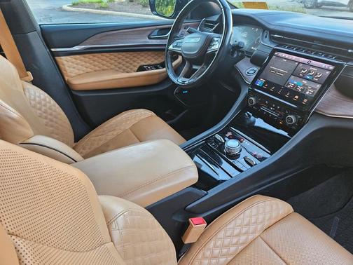 2021 Jeep Grand Cherokee L Summit