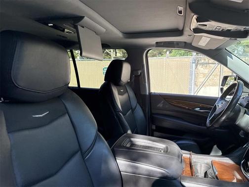 2020 Cadillac Escalade ESV Luxury