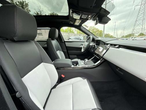 Fuji White 2026 Land Rover Range Rover Velar P250 Dynamic SE