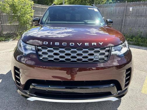 Sedona Red 2026 Land Rover Discovery
