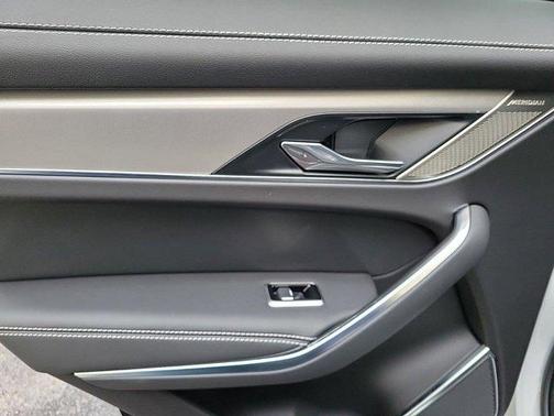 2024 Jaguar F-PACE P250 R-Dynamic S