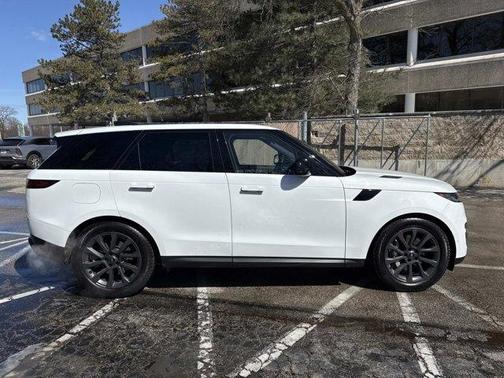 2023 Land Rover Range Rover Sport SE