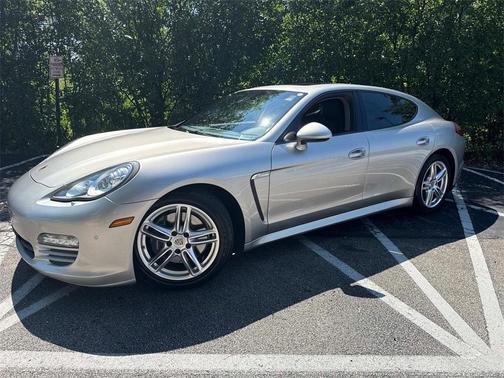2012 Porsche Panamera 4