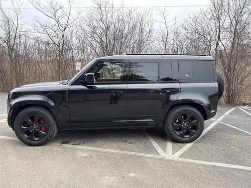 2023 Land Rover Defender 110 X