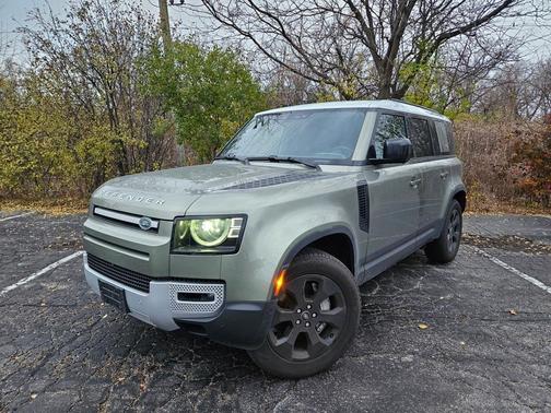 2023 Land Rover Defender 110 SE