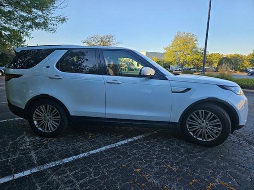 2017 Land Rover Discovery HSE LUXURY