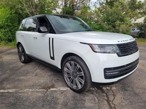 2025 Land Rover Range Rover P400 SE
