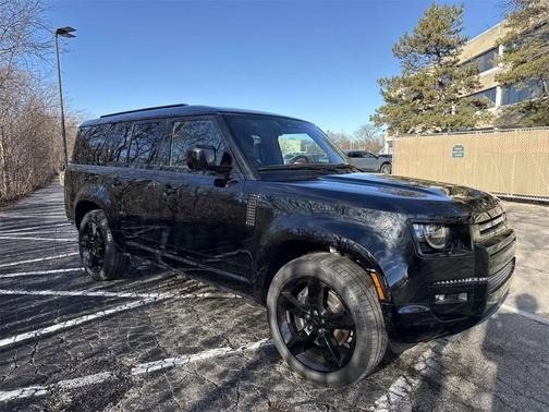 2026 Land Rover Defender 130 X-Dynamic SE