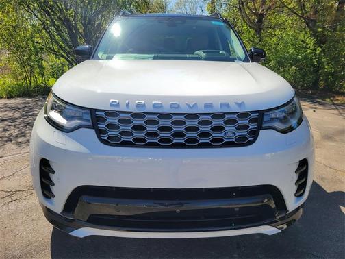 2025 Land Rover Discovery P360 Metropolitan Edition