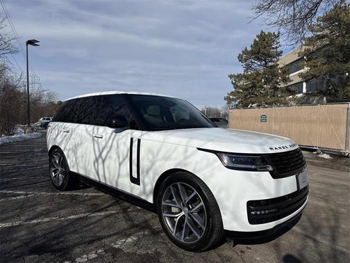 2024 Land Rover Range Rover P530 SE