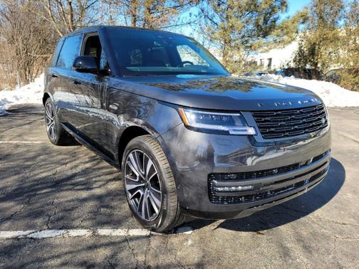 2025 Land Rover Range Rover P400 SE