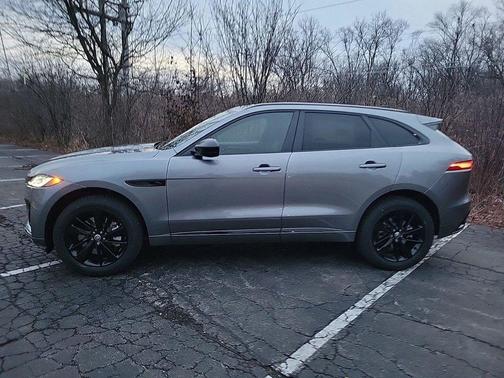 Eiger Grey 2025 Jaguar F-PACE P400 R-Dynamic S