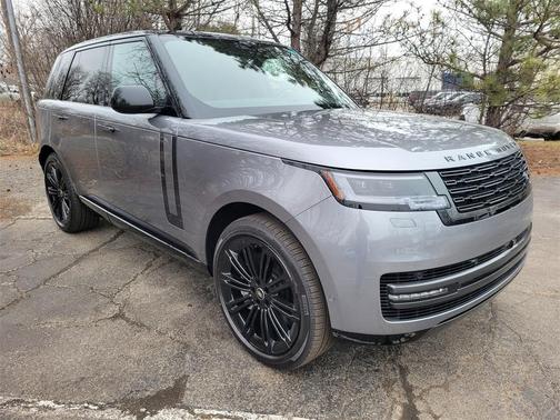 2025 Land Rover Range Rover P530 SE
