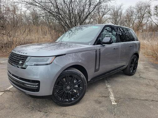 2025 Land Rover Range Rover P530 SE
