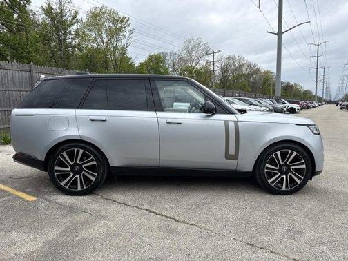 Hakuba Silver 2023 Land Rover Range Rover P530 SE