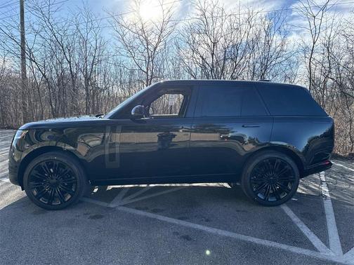 2026 Land Rover Range Rover P400 SE