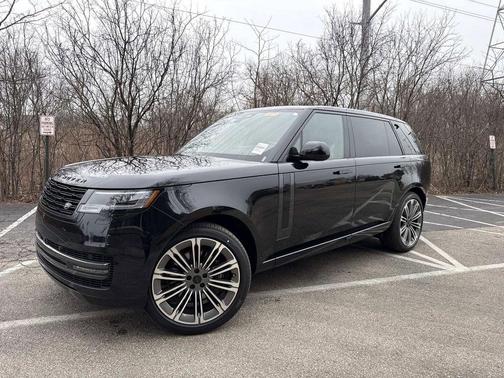Santorini Black 2026 Land Rover Range Rover P530 SE 7 Seat