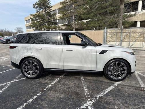 2023 Land Rover Range Rover Sport SE