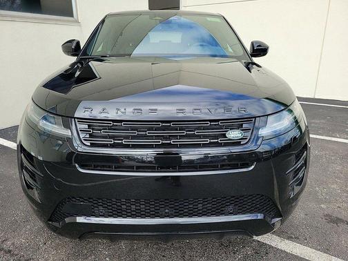 2024 Land Rover Range Rover Evoque Dynamic SE