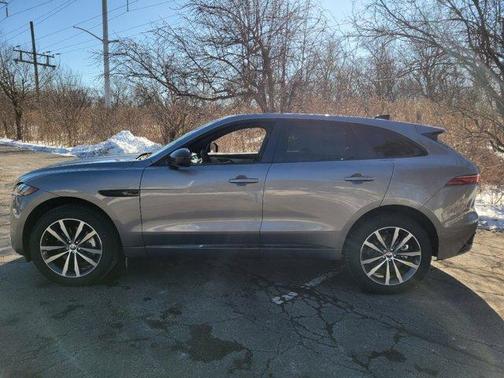 2025 Jaguar F-PACE P250 R-Dynamic S
