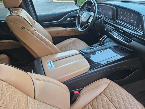 2022 Cadillac Escalade ESV Premium Luxury