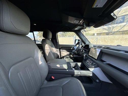 2022 Land Rover Defender 110 XS Edition