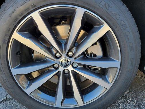 Portofino Blue 2026 Jaguar F-PACE P250 R-Dynamic S