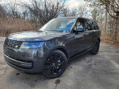 2025 Land Rover Range Rover P550e SE
