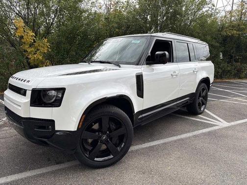 2025 Land Rover Defender P400 X-Dynamic SE