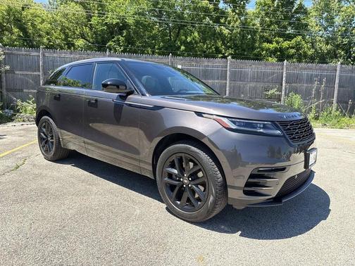 Charente Grey 2024 Land Rover Range Rover Velar Dynamic SE