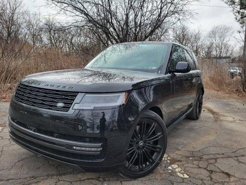 2025 Land Rover Range Rover P530 SE