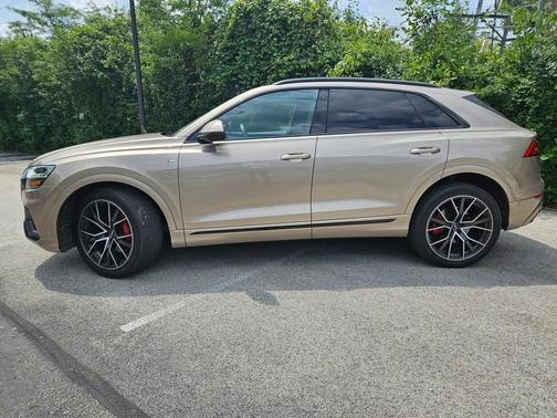 2019 Audi Q8 Prestige