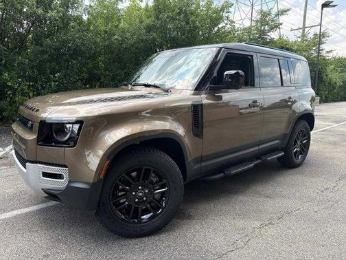 2025 Land Rover Defender P400 S